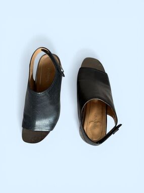 Vionic Black Leather Open-Toe Slingback Sandals with Buckle